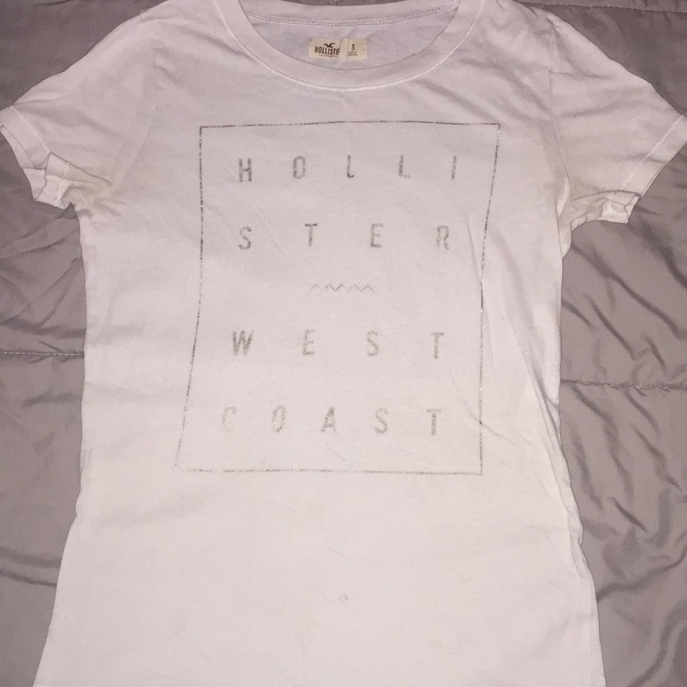 White Hollister t-shirt